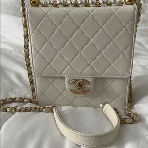 Chanel Cream Quilted Crossbody Bag with Gold Chain